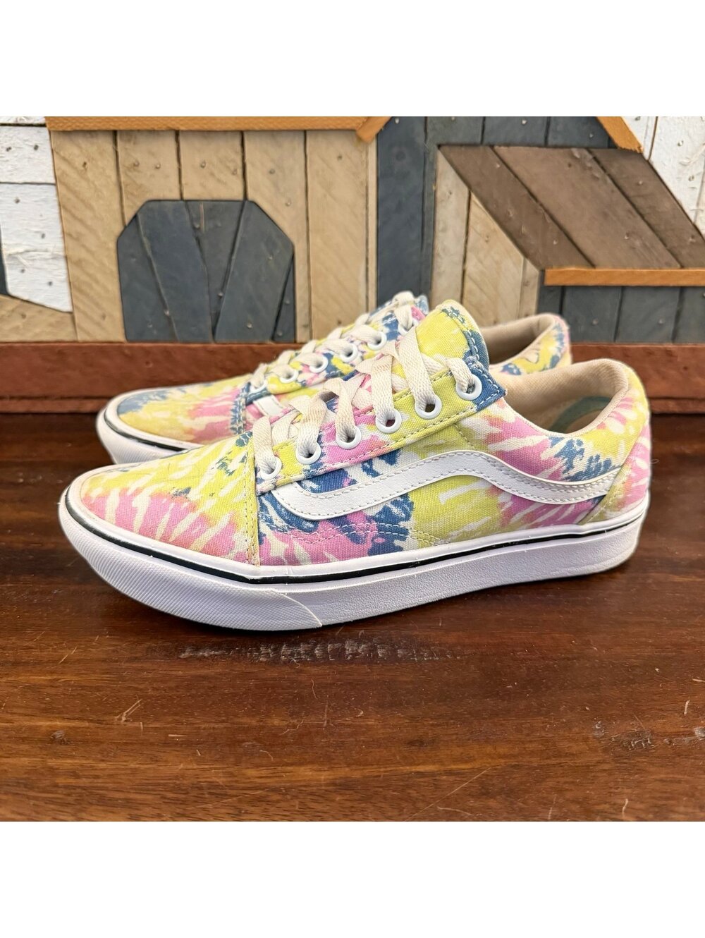 Vans ComfyCush Old Skool‎ Tie-Dye Sneakers Unisex Women's 7 / Men's 5.5